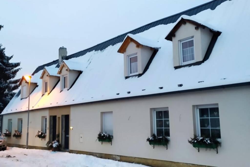 Apartman Atelier Vary V Nove Zrekonstruovanem Dome Karlovy Vary Exterior foto