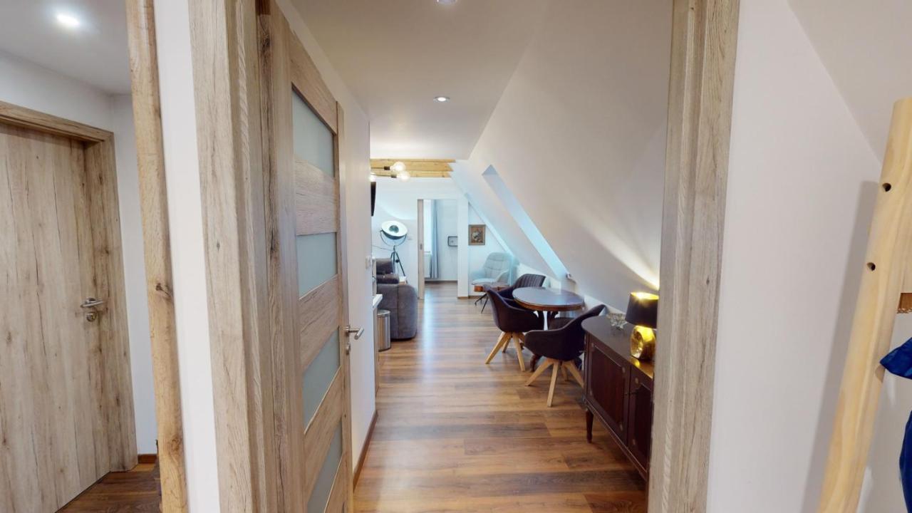 Apartman Atelier Vary V Nove Zrekonstruovanem Dome Karlovy Vary Exterior foto